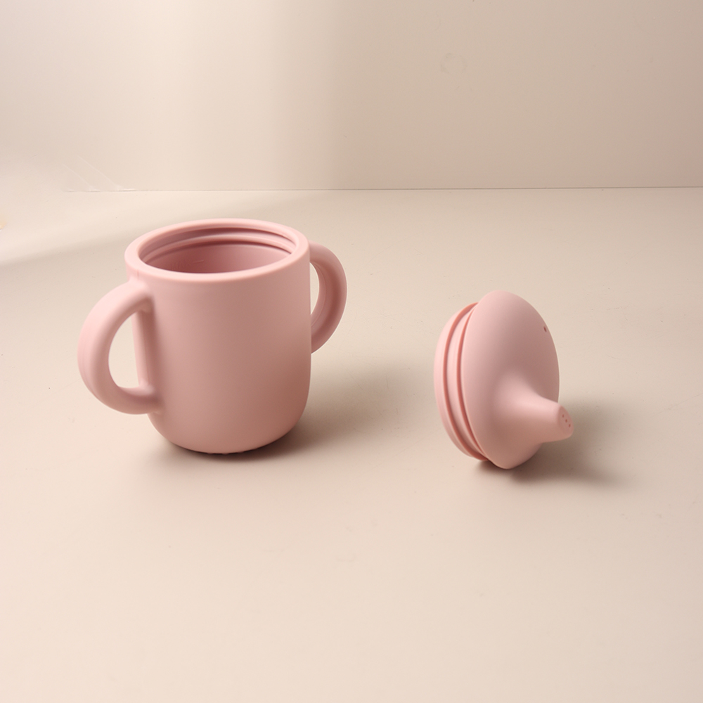 新しい固体180MLベビーシリコン製シッピーカップBPAフリ - Baby Food Hipp のレビューと価格